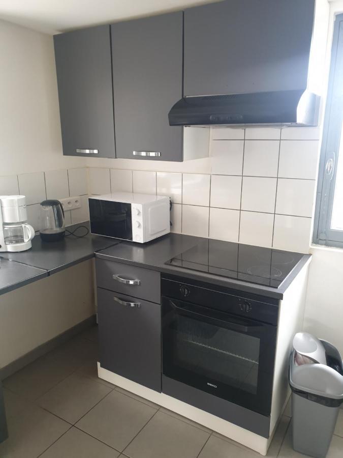 Logement Prive, Spacieux Et Moderne, Situe Entre Le Luberon, La Cote Marseillaise, La Provence Et Ses Richesses. Pertuis Dış mekan fotoğraf