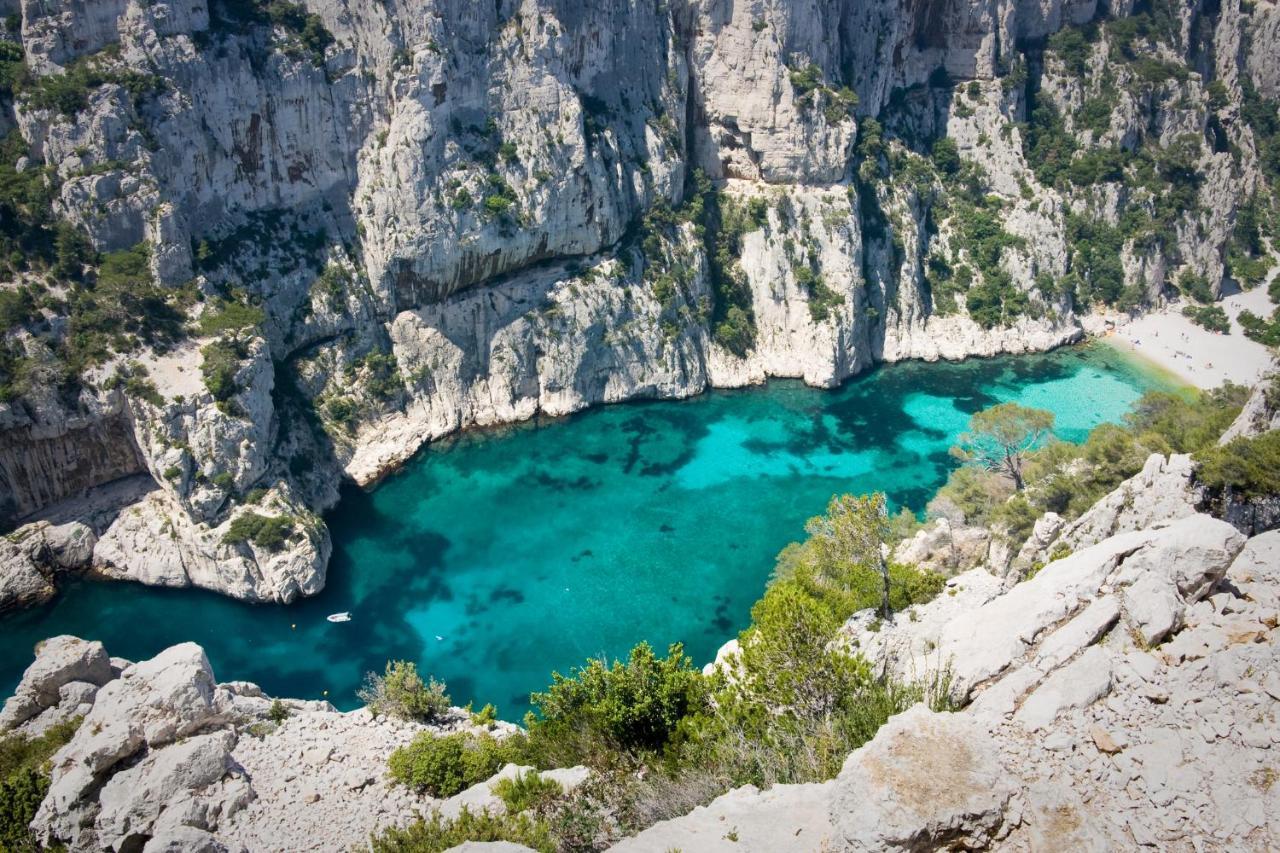 Logement Prive, Spacieux Et Moderne, Situe Entre Le Luberon, La Cote Marseillaise, La Provence Et Ses Richesses. Pertuis Dış mekan fotoğraf